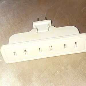 Intertek Outlet Adapter